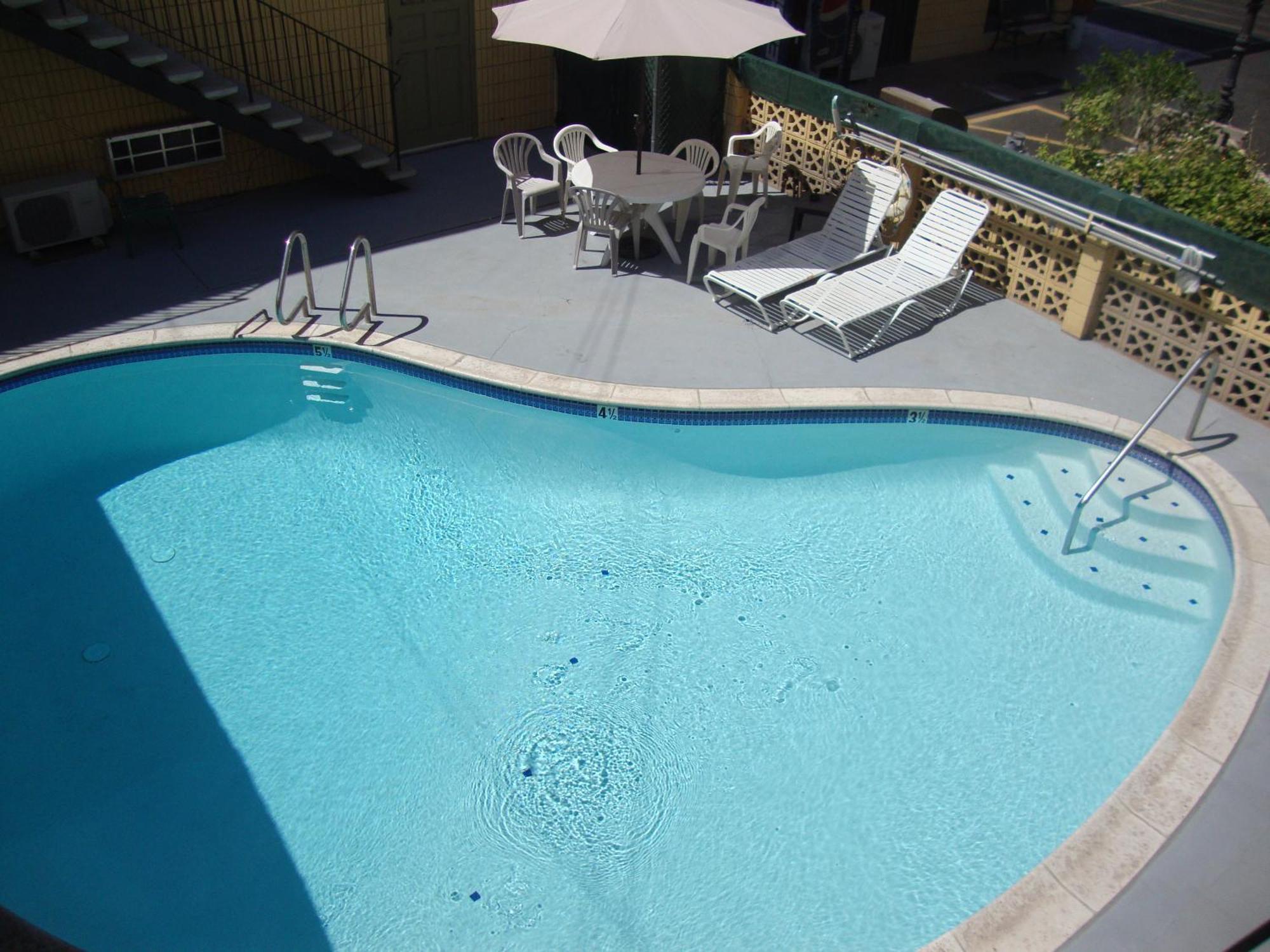 Townhouse Inn And Suites Brawley Exteriér fotografie