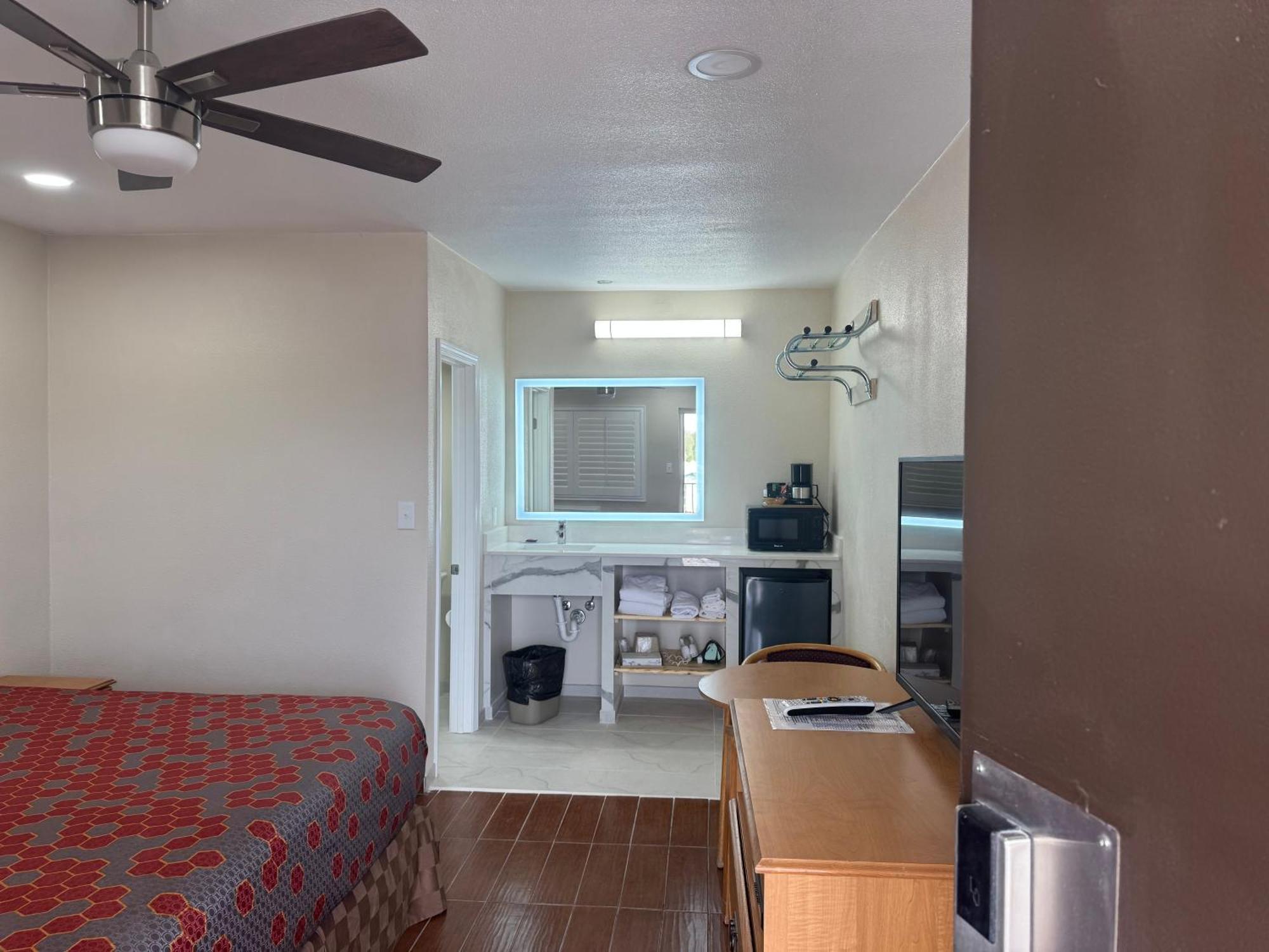 Townhouse Inn And Suites Brawley Exteriér fotografie