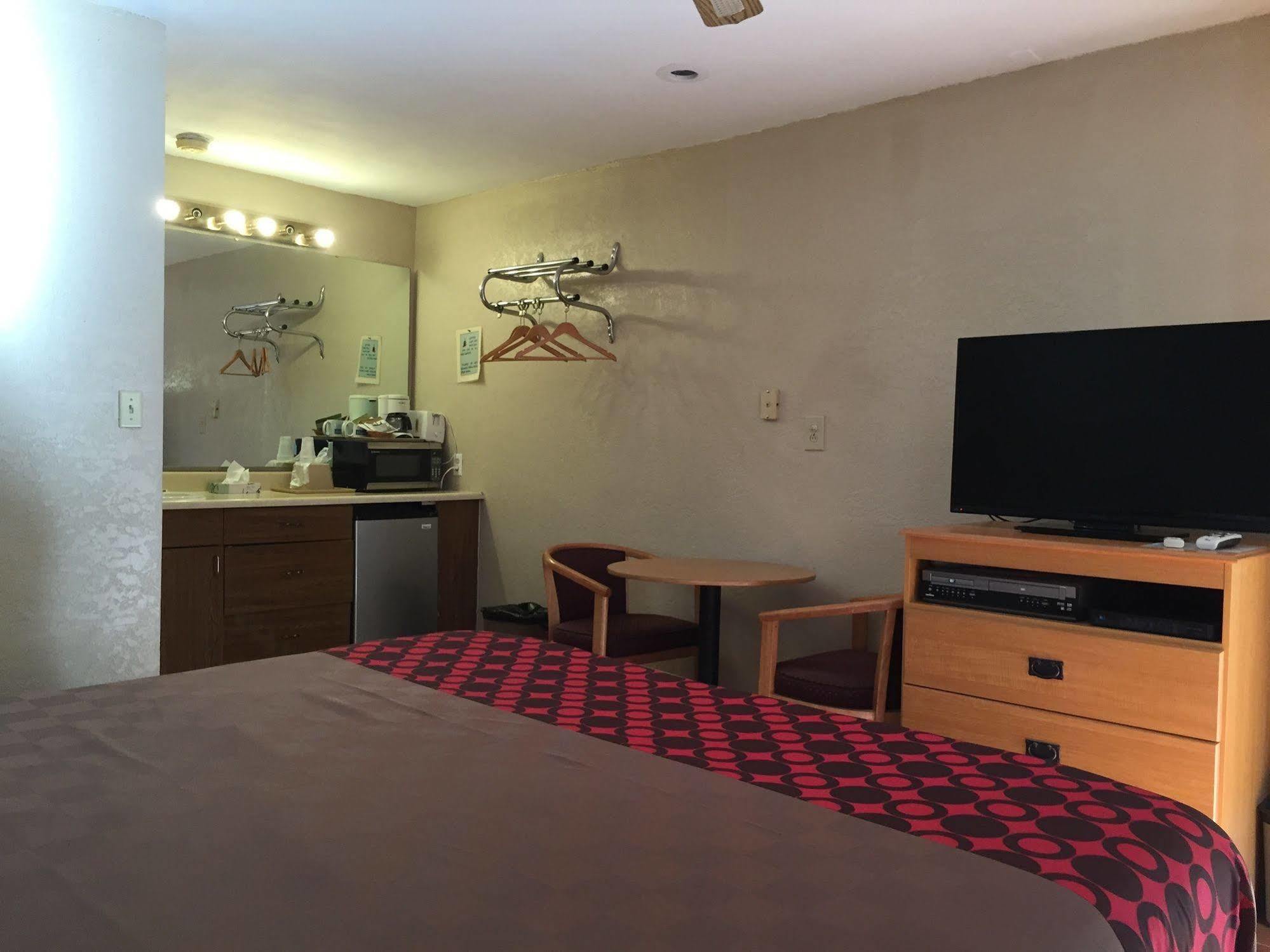Townhouse Inn And Suites Brawley Exteriér fotografie